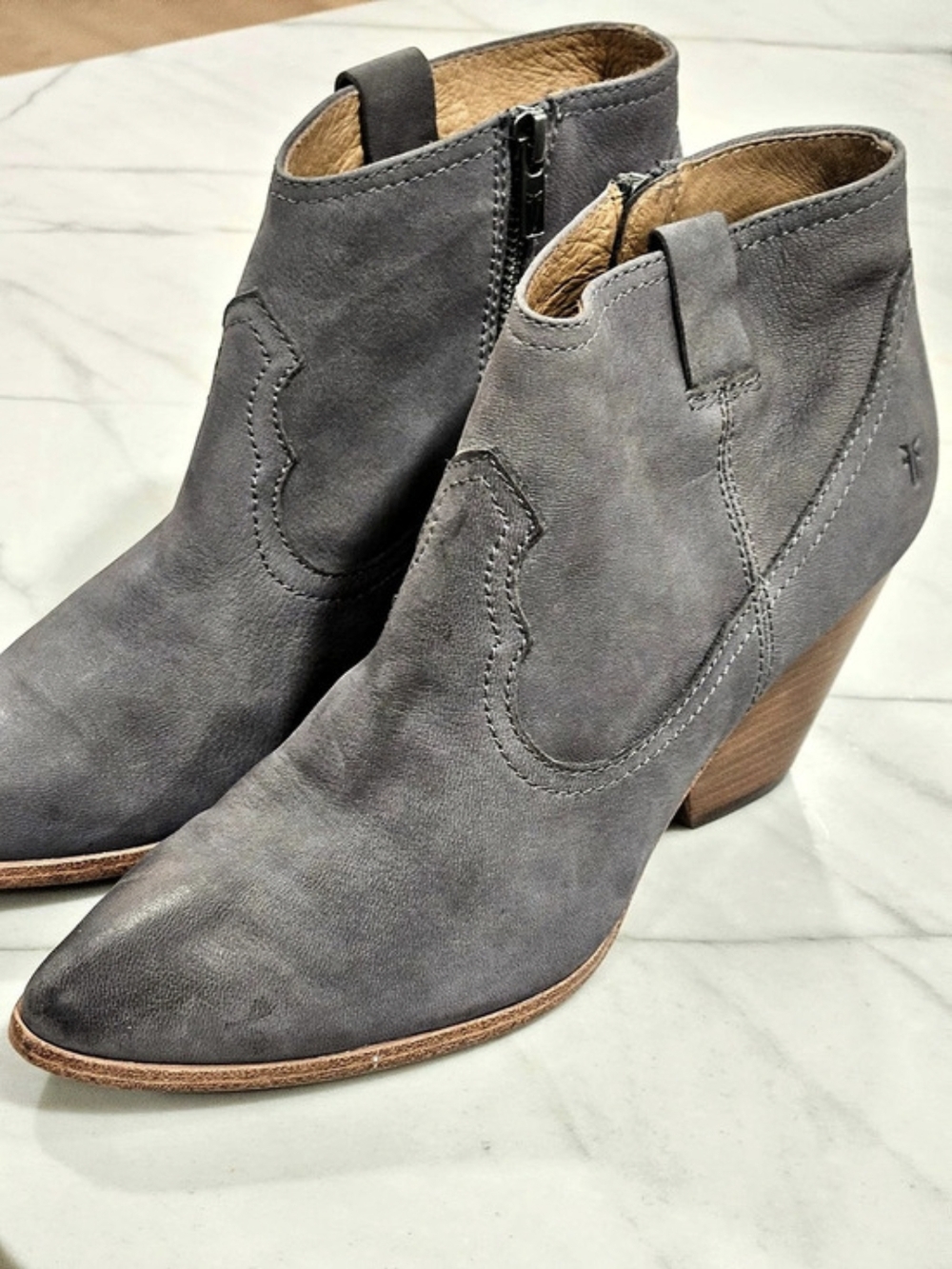 Frye Reina Short Western Boots Grey Distressed Nubuck Leather Pointed Toe